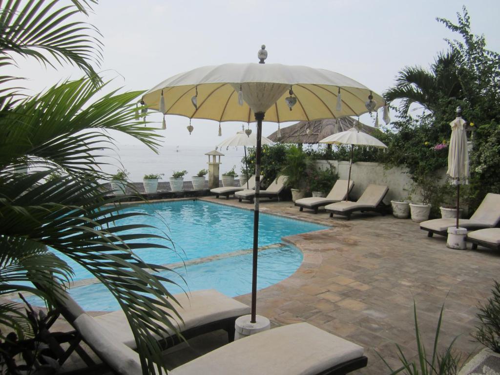 Kembali Beach Bungalows Амед Экстерьер фото