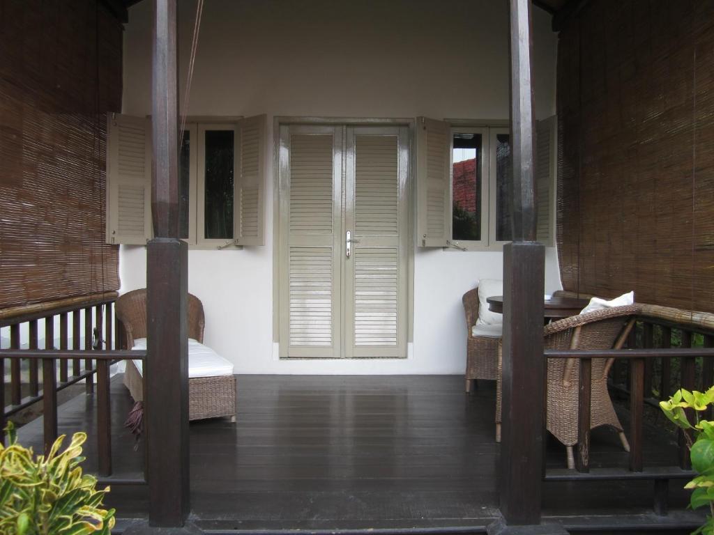 Kembali Beach Bungalows Амед Номер фото